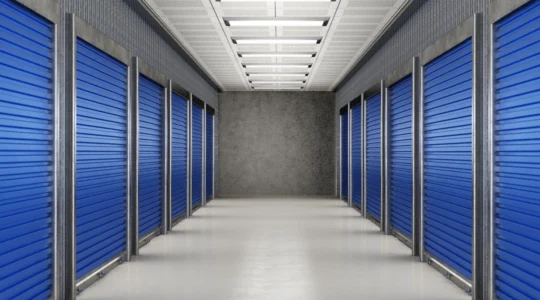 quels-sont-les-points-a-verifier-avant-de-signer-un-contrat-de-box-de-stockage